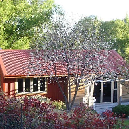 Burn Cottage Retreat Кромуел Екстериор снимка