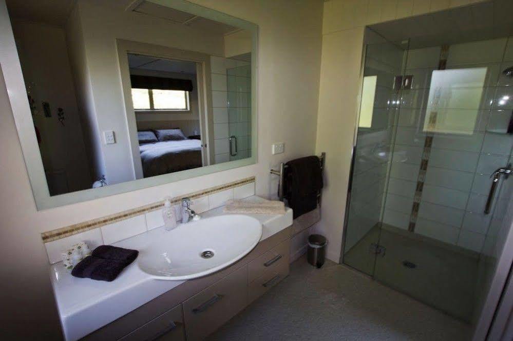 Burn Cottage Retreat Кромуел Екстериор снимка